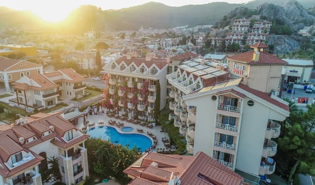 Grand Faros Hotel